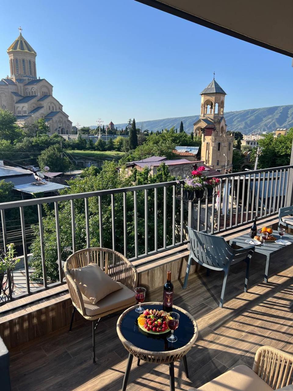 Hotel Livin Tbilisi Luaran gambar