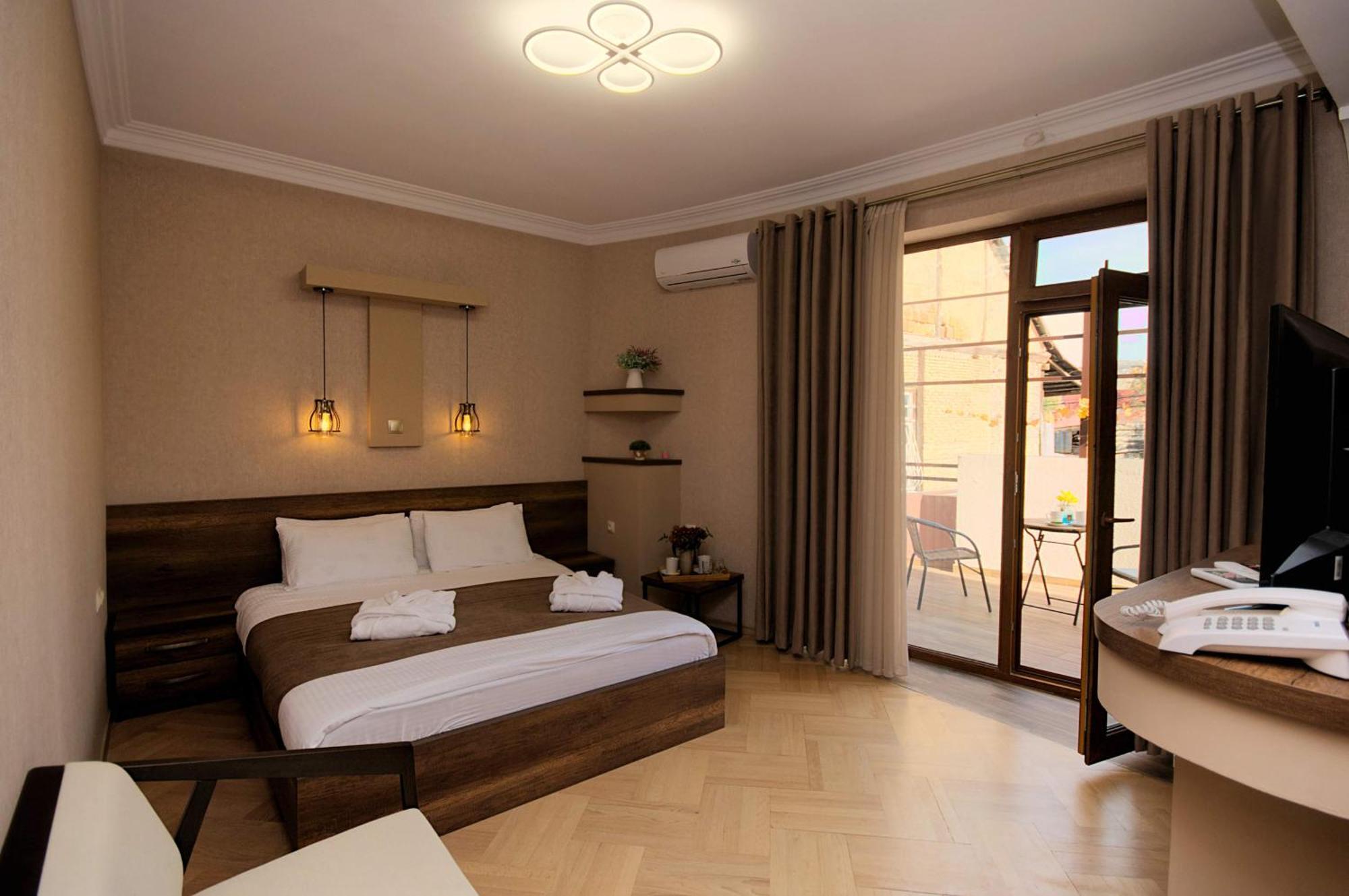 Hotel Livin Tbilisi Luaran gambar