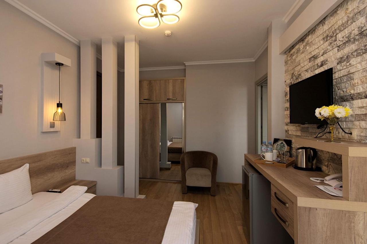 Hotel Livin Tbilisi Luaran gambar