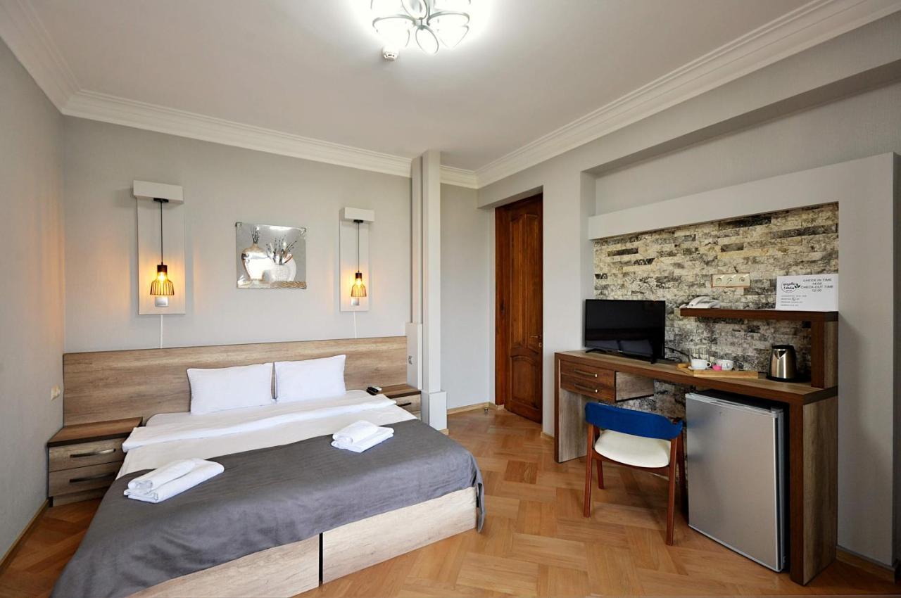 Hotel Livin Tbilisi Luaran gambar